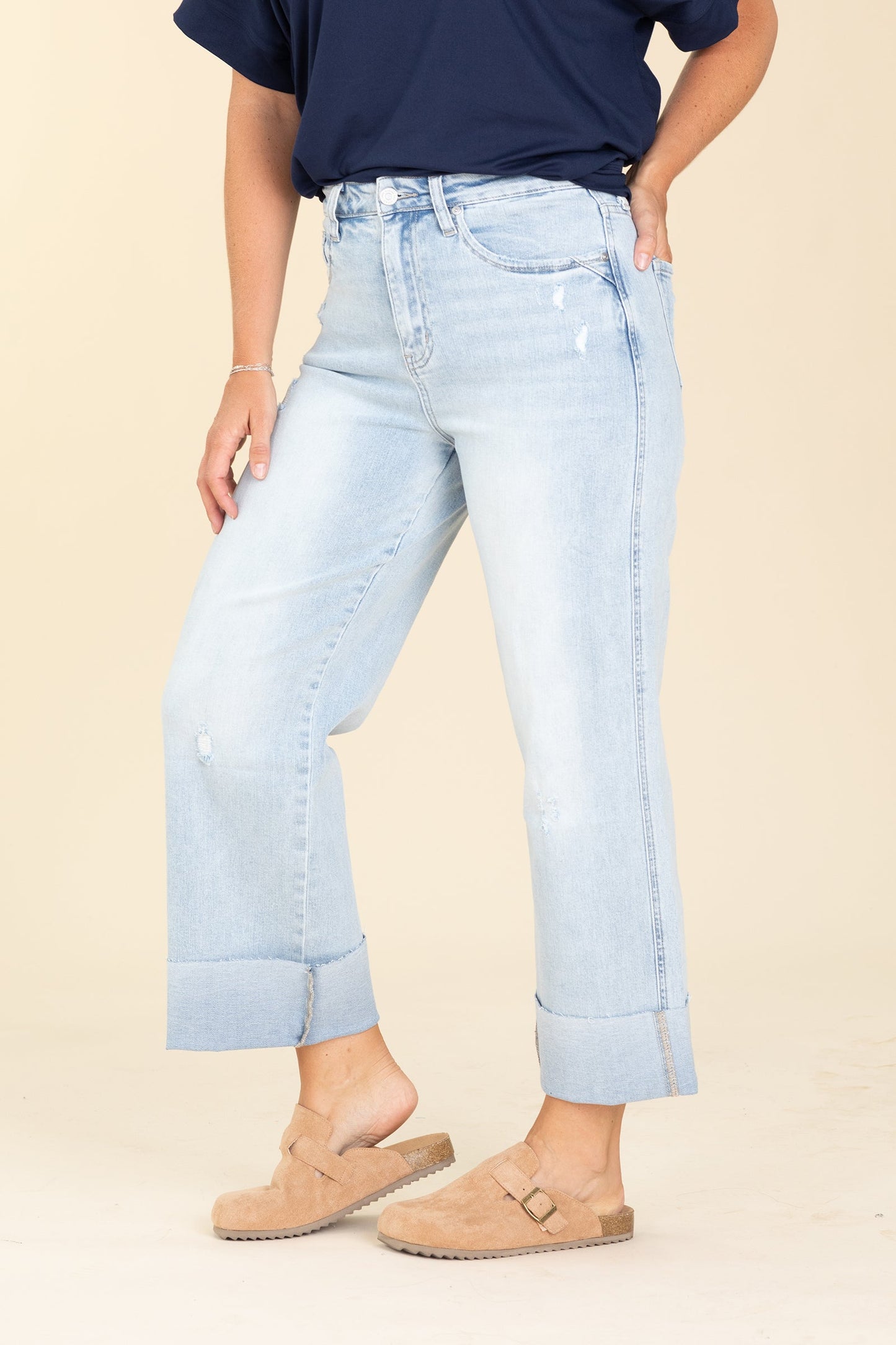 KanCan Light Wash 90s Cropped Wide Leg Jeans