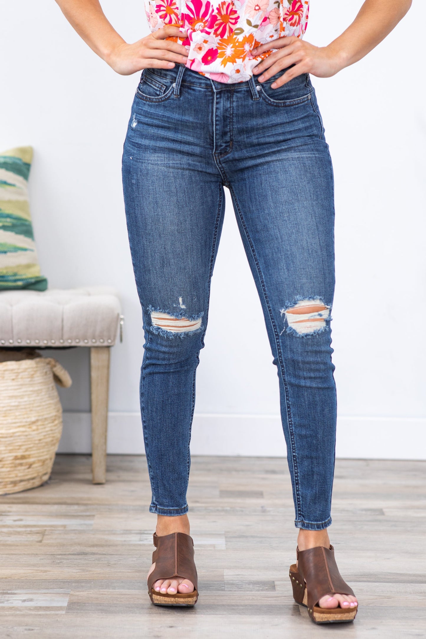 Judy Blue Mid Rise Tummy Control Jeans
