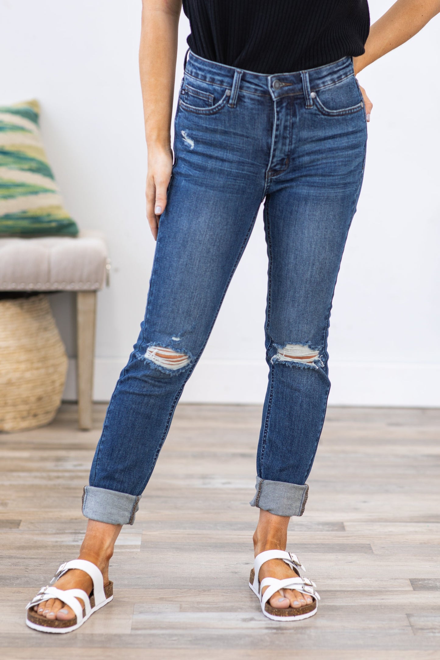 Judy Blue Mid Rise Tummy Control Jeans