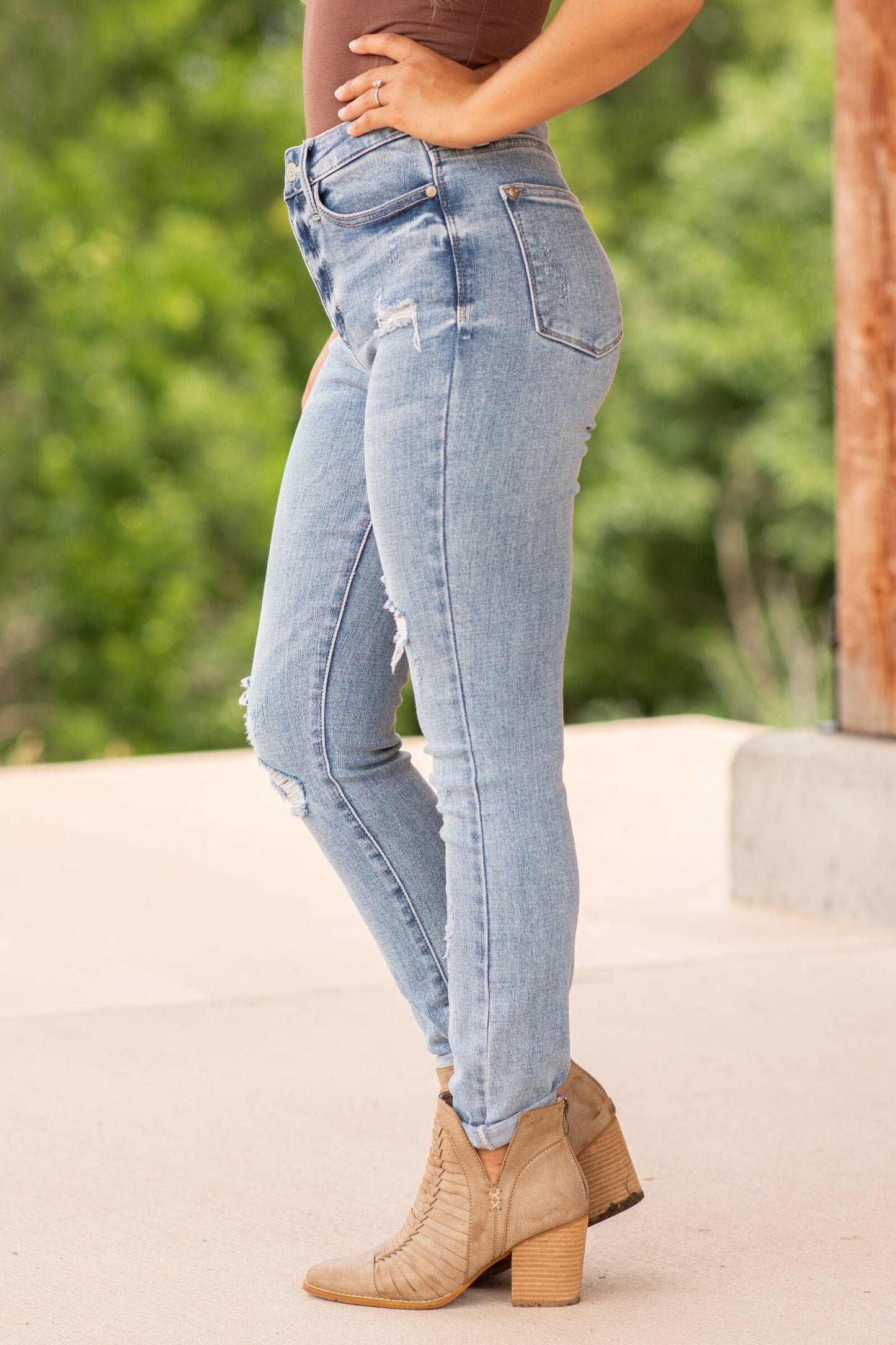 Judy Blue Light Wash Distressed Skinny Jeans