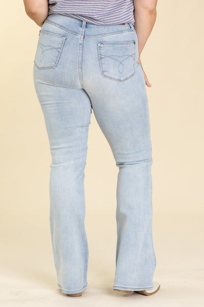 Judy Blue Light Wash 3 Inseam Bootcut Jeans
