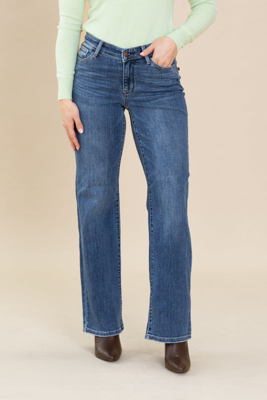 Judy Blue V-Waistband Vintage Wash Jeans